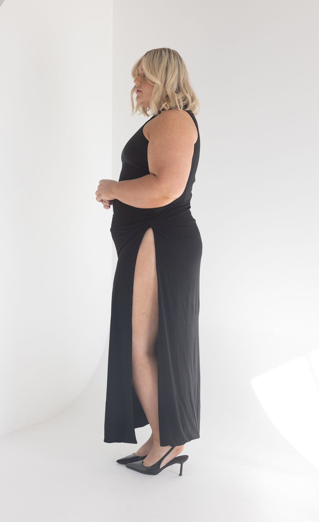 Come closer Sculpted split maxi
